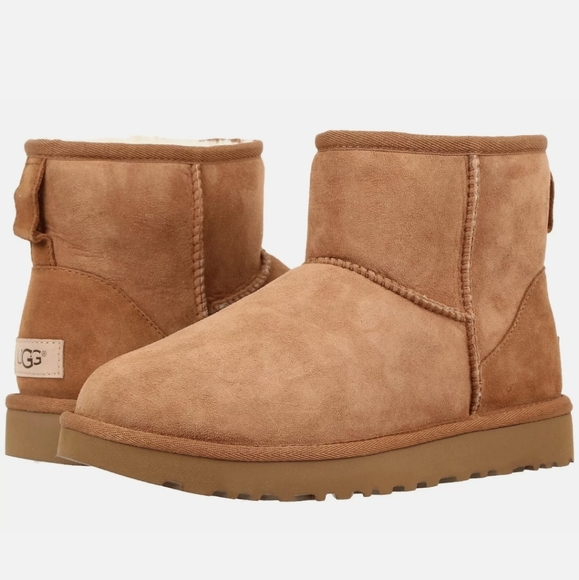 UGG Shoes - UGG Classic Mini II Boots 👢